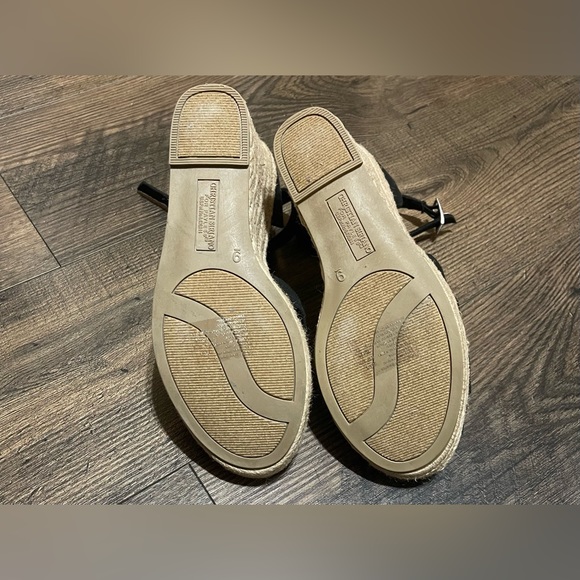 NWOT Black Women’s Christian Siriano Wedges - Picture 4 of 5